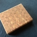 Planche a découper en damier