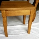 Coiffeuse en chêne massif.