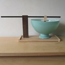 Lampe avec abat-jour en verre à l'envers...