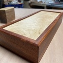 Petite boîte genre plumier ; bubinga .