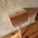 Maillet en frêne et chêne avec coins en merisier