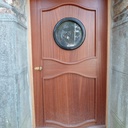 Porte en sappeli avec hublot