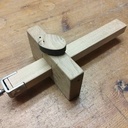 Vue de dessus avec sa magnifique vis de serrage