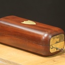 Un  Etui  de selle  flocké