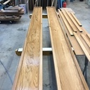 Banc chêne et piétement métal.