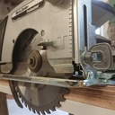 Scie circulaire sur rail économique