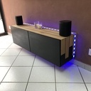 Meuble TV suspendu avec joints pont de bateau et bandeau LED intégré