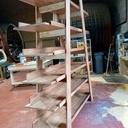 Meuble étagère/présentoir. Hévéa.