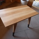Table basse en frêne