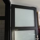 Portes modernes a chambranle contre chambranle