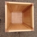 Bac ou cache-pot en arêtier