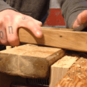 Le rabotage de la semelle du rabot