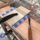 Étagère à queues d’aronde