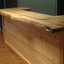 Bar en frêne très rustique avec flache apparent