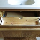 Petit meuble de salle de bains