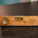 Ancien niveau à bulle