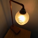 Miroir et lampe pour accompagner la coiffeuse