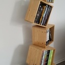 Bibliothèque en équilibre (design de Alejandro Gomez)