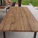 Table en chêne pour l'extérieur
