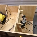 Scie et défonceuse sur table DIY