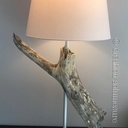 Lampe en bois flotte