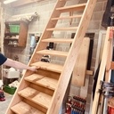 Escalier escamotable et son contrepoids