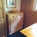 Petit meuble en vieux bois