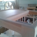 Petite table porte-revues