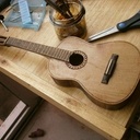 Guitare miniature