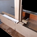 Gabarit traineau pour queues droites à la scie sous table