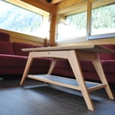 Table basse en mélèze