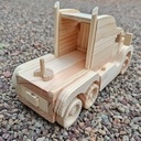 Camion américain en bois de palette