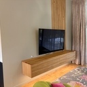 Meuble tv suspendu en chêne