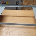 Support à roulette pour scie à ruban