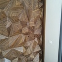 Porte et habillage au reliefs géométriques