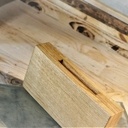 Un moule à chevilles en chêne