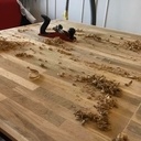 Table en bois de bout