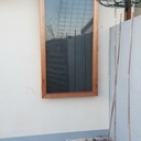 Le grillage, c'est pour éviter que mes chats ne vadrouillent!