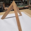 Table et piétement en arêtiers à sommets opposés