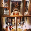 Bar à damier hexagonal