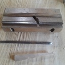 Tarabiscot avec semelle en fer et joue à vis "Aux mines de Suède"