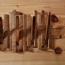 Porte-manteau piano désaccordé