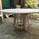 Table d’extérieur avec pied central
