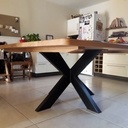 Table piètement métallique