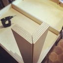 Table d'appoint aux pieds démontables sans aucun outil