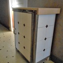 Petit meuble trouvé dans un vide-grenier