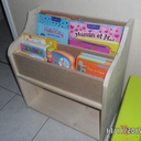 Petite commode range livre