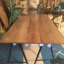 Table pour la terrasse et un petit banc gigogne pour aller avec