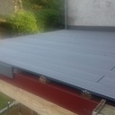 Auvent avec une terrasse sur le toit