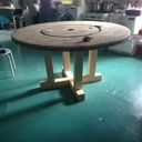 Table de travail à partir d'un côté de Touret électrique